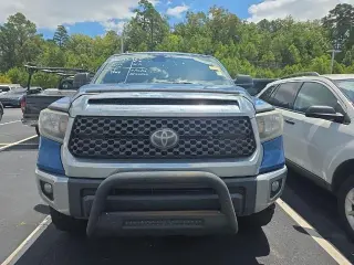 Toyota Tundra 2018 4x4 SR5 4dr CrewMax Cab Pickup SB (5.7L V8 FFV)