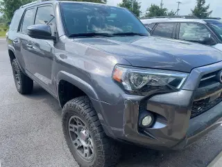 Toyota 4Runner 2020 4x4 Venture Edition 4dr SUV