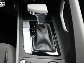 Hyundai ELANTRA 2025 SEL Sport 4p Sedan