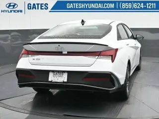 Hyundai ELANTRA 2025 SEL Sport 4p Sedan