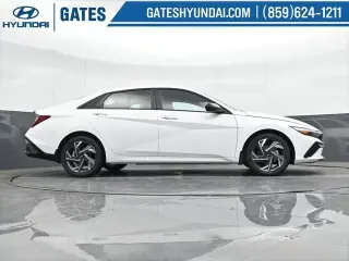 Hyundai ELANTRA 2025 SEL Sport 4p Sedan