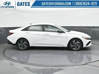 Hyundai ELANTRA 2025 SEL Sport 4p Sedan