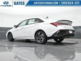 Hyundai ELANTRA 2025 SEL Sport 4p Sedan