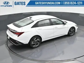 Hyundai ELANTRA 2025 SEL Sport 4p Sedan