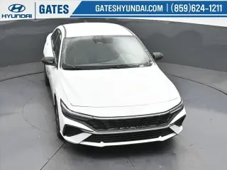 Hyundai ELANTRA 2025 SEL Sport 4p Sedan