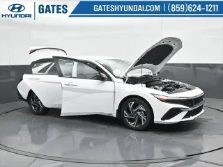 Hyundai ELANTRA 2025 SEL Sport 4p Sedan