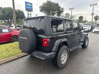 Jeep Wrangler Unlimited 2021 4x4 Sahara 4p SUV