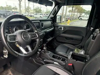 Jeep Wrangler Unlimited 2021 4x4 Sahara 4p SUV