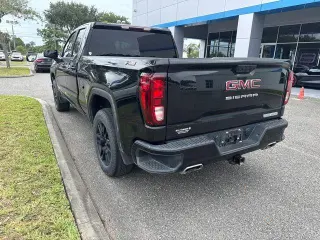 GMC Sierra 1500 2023 4x4 Elevation 4 puertas Doble Cabina 6.6 pies Caja Corta