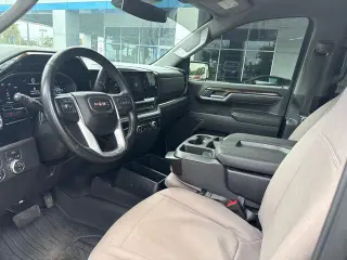 GMC Sierra 1500 2023 4x4 Elevation 4 puertas Doble Cabina 6.6 pies Caja Corta