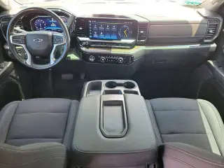 Chevrolet Silverado 1500 2023 4x4 RST Cabina Doble 4 pnas. Cama Corta de 5.8 pies