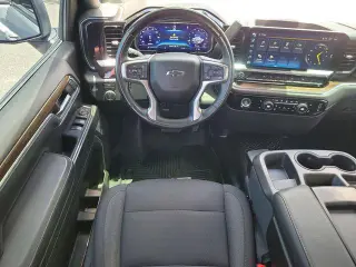 Chevrolet Silverado 1500 2023 4x4 RST Cabina Doble 4 pnas. Cama Corta de 5.8 pies