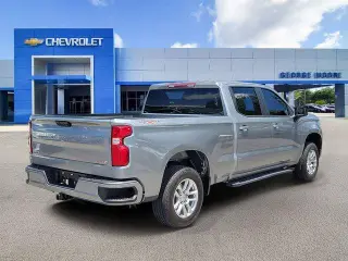 Chevrolet Silverado 1500 2023 4x4 RST Cabina Doble 4 pnas. Cama Corta de 5.8 pies