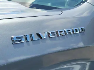 Chevrolet Silverado 1500 2023 4x4 RST Cabina Doble 4 pnas. Cama Corta de 5.8 pies