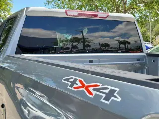 Chevrolet Silverado 1500 2023 4x4 RST Cabina Doble 4 pnas. Cama Corta de 5.8 pies