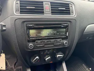 Volkswagen Jetta 2014 SE Sedán 4 puertas 6A