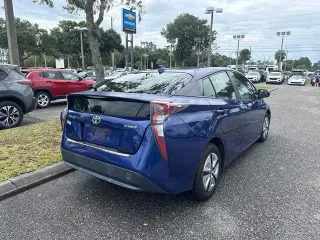 Toyota Prius 2016 Tres Hatchback de 4 puertas