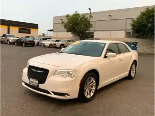 2019 Chrysler 300 300 Touring