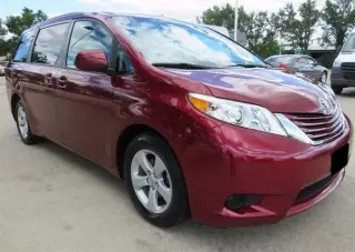 2017 Toyota Sienna LE Minivan
