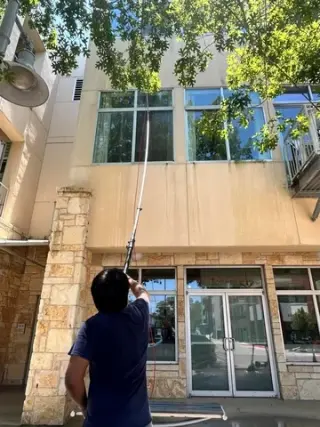 Roxanne's Cleaning Solutions