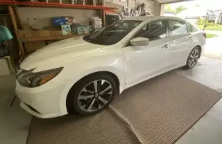 2017 Nissan Altima SR Sedan