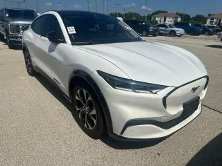 Ford Mustang Mach-E 2023 Premium SUV de 4 puertas