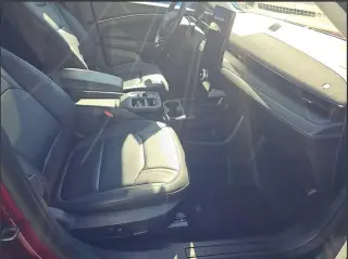 SUV de 4 puertas Ford Mustang Mach-E 2025 AWD Premium