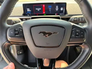 Ford Mustang Mach-E 2024 AWD GT SUV de 4 puertas