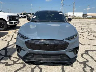 Ford Mustang Mach-E 2024 AWD GT SUV de 4 puertas