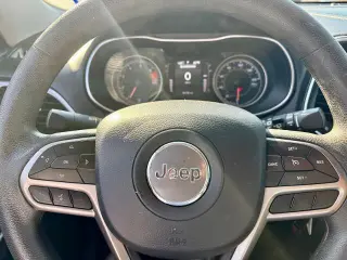 Jeep Cherokee 2020 Latitude SUV de 4 puertas
