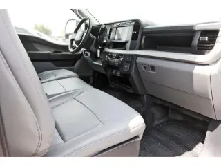 Ford F-250 Super Duty 2023 4x4 XL 2 puertas Cabina Regular Caja de 8 pies