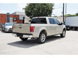 Ford F-150 2017 4x2 Lariat 4 puertas SuperCrew caja corta de 5.5 pies