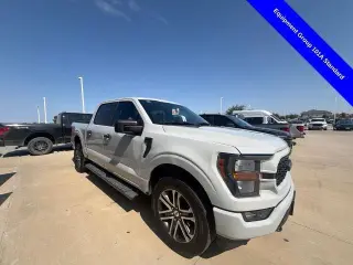 Ford F-150 2023 4x4 XL 4dr SuperCrew 5.5 ft. SB