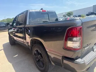 Ram 1500 2021 4x4 Big Horn 4dr Crew Cab 5.6 ft. SB Pickup