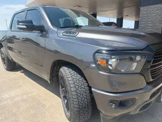 Ram 1500 2021 4x4 Big Horn 4dr Crew Cab 5.6 ft. SB Pickup