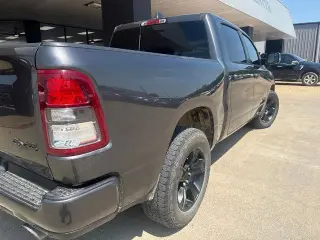Ram 1500 2021 4x4 Big Horn 4dr Crew Cab 5.6 ft. SB Pickup