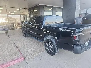 Toyota Tacoma 2017 4x2 TRD Sport 4dr Double Cab 5.0 ft SB