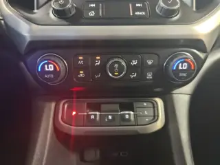 GMC Acadia 2023 Denali 4dr SUV