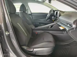 Hyundai ELANTRA 2026 SE 4dr Sedan