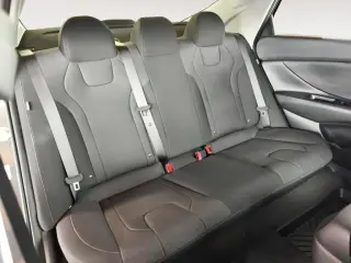 Hyundai ELANTRA 2026 SE 4dr Sedan