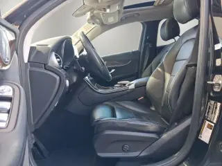 Mercedes-Benz GLC 2017 AWD GLC 300 Coupe 4MATIC 4dr SUV