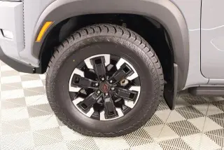 Nissan Frontier 2023 4x4 S Cabina Doble 4p Caja Corta de 5 pies