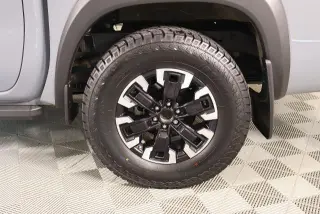 Nissan Frontier 2023 4x4 S Cabina Doble 4p Caja Corta de 5 pies