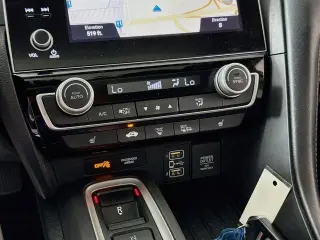 Honda Insight 2019 Touring Sedán de 4 puertas
