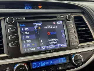 Toyota Highlander 2019 AWD SE 4dr SUV