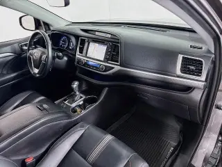 Toyota Highlander 2019 AWD SE 4dr SUV