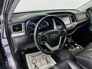 Toyota Highlander 2019 AWD SE 4dr SUV