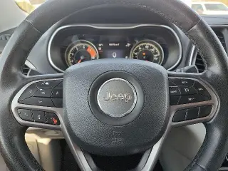 Jeep Cherokee 2022 4x4 Latitude Lux SUV de 4 puertas