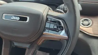 Jeep Grand Cherokee 2023 4x4 Summit SUV de 4 puertas