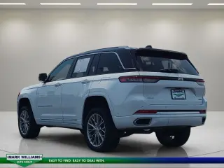 Jeep Grand Cherokee 2023 4x4 Summit SUV de 4 puertas